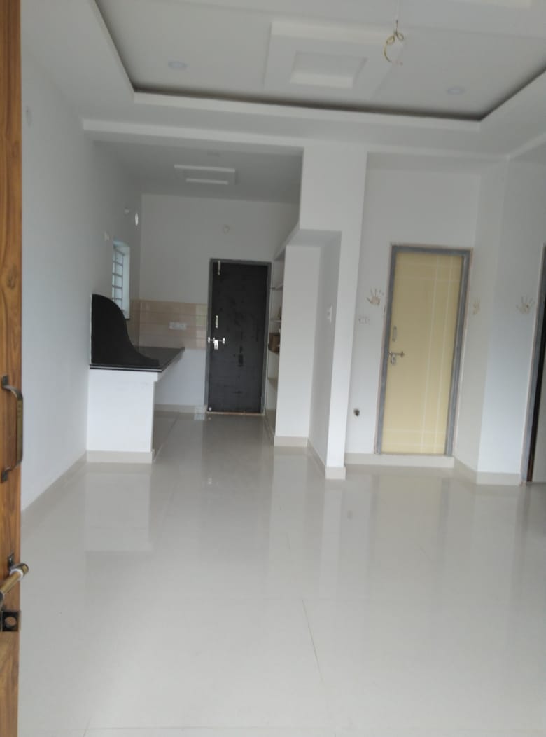 3 BHK FLAT FOR SALE AT MI