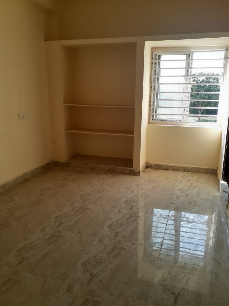2 BHK FLAT FOR SALE AT LB