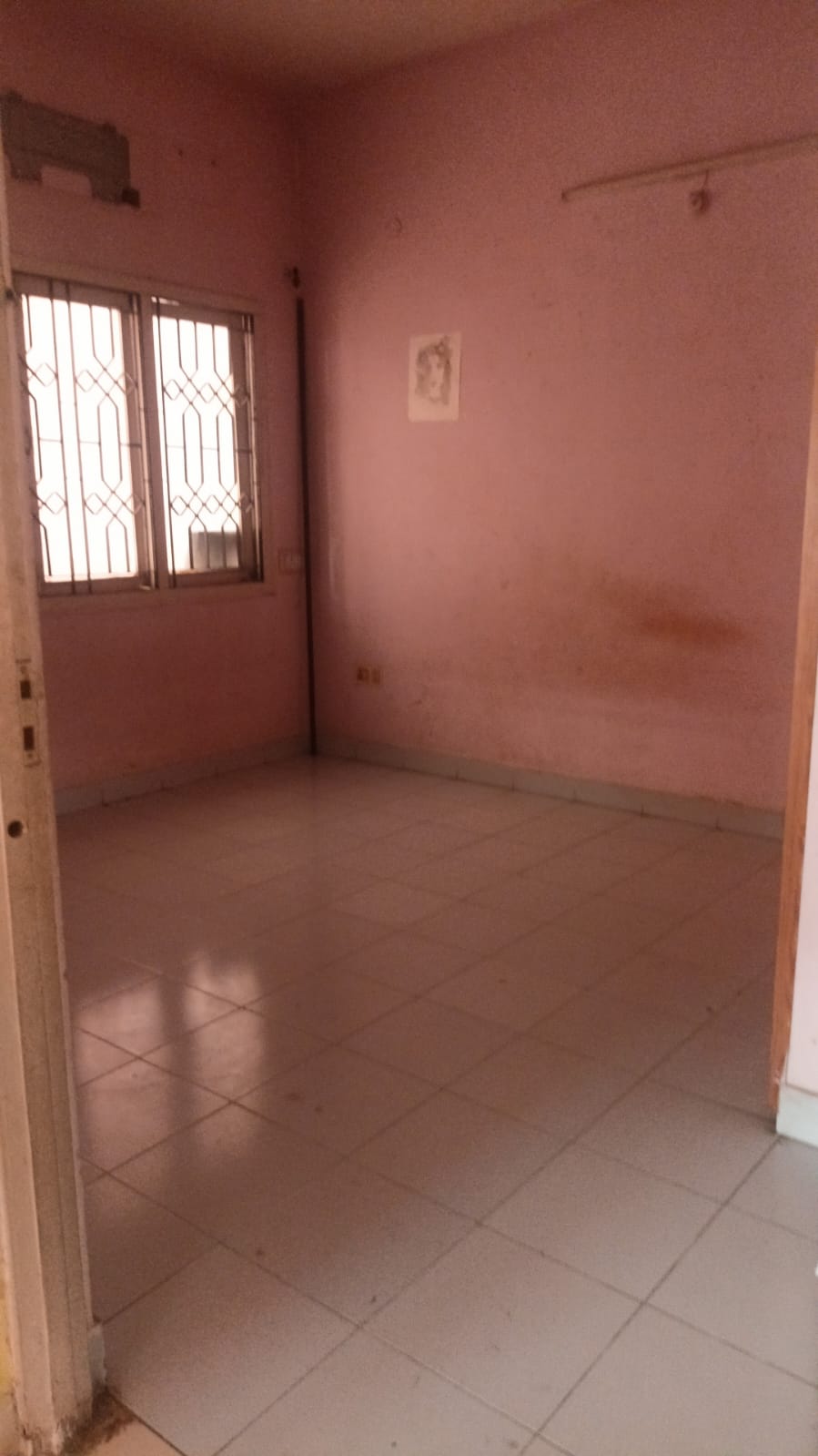 2 BHK FLAT FOR SALE IN SR
