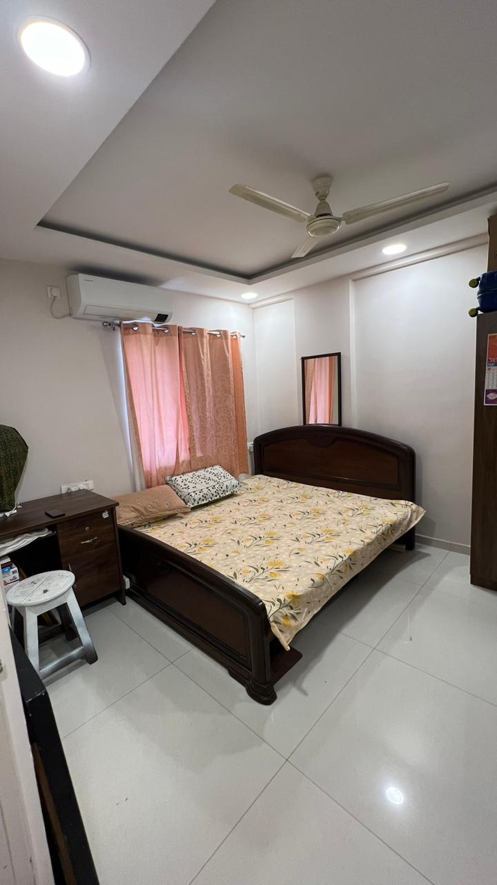 2 BHK  Flat For sale in M