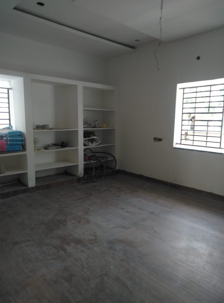 4 BHK Independent for sal