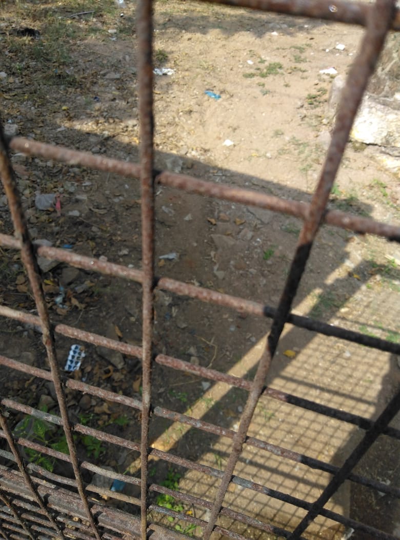 Open Plot for sale in Kom