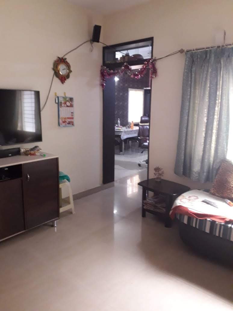 2 BHK Flat For sale in Mi