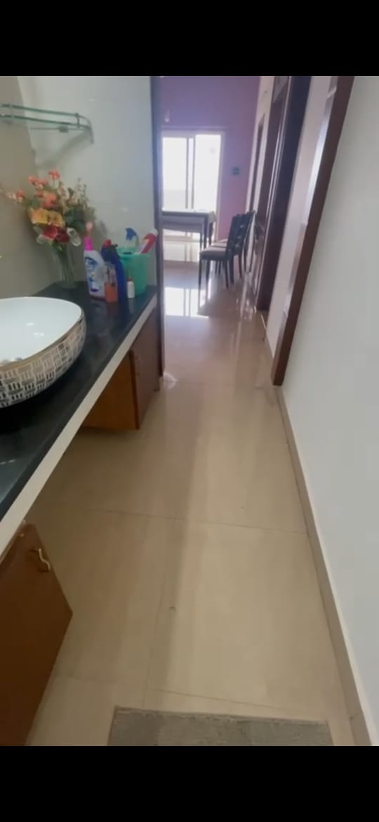2 BHK Flat for sale in Ma