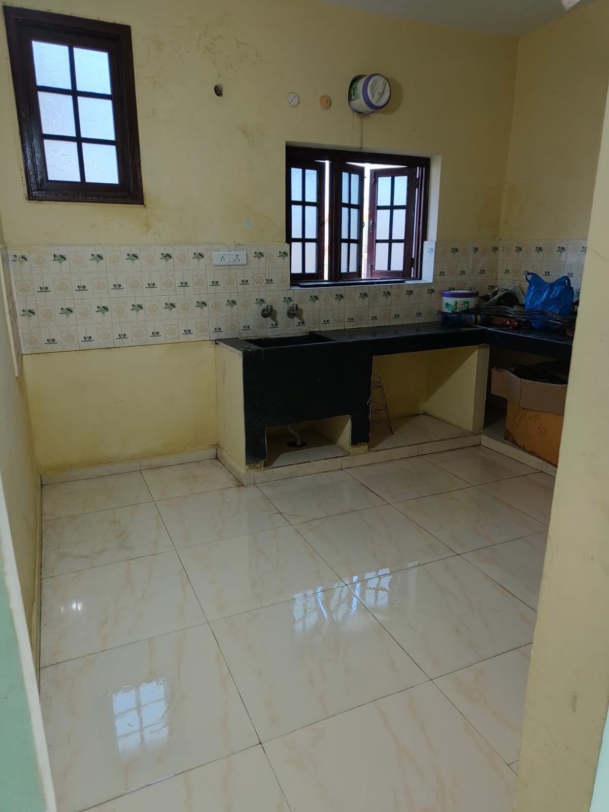 3 BHK Flat for sale in Vi