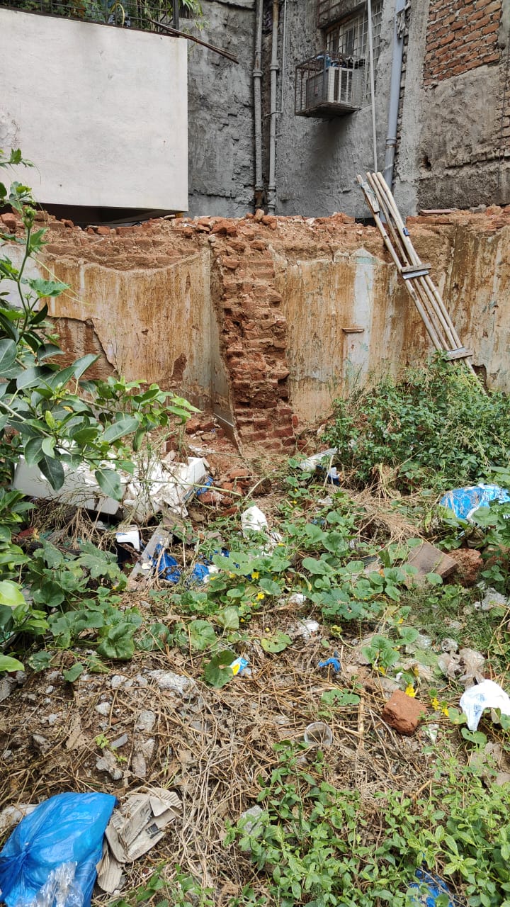 Open Plot for sale in Wes