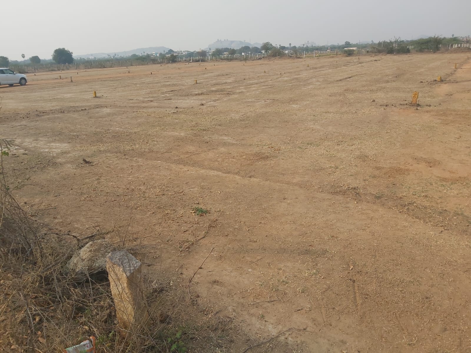 Open Plot for sale in Kom